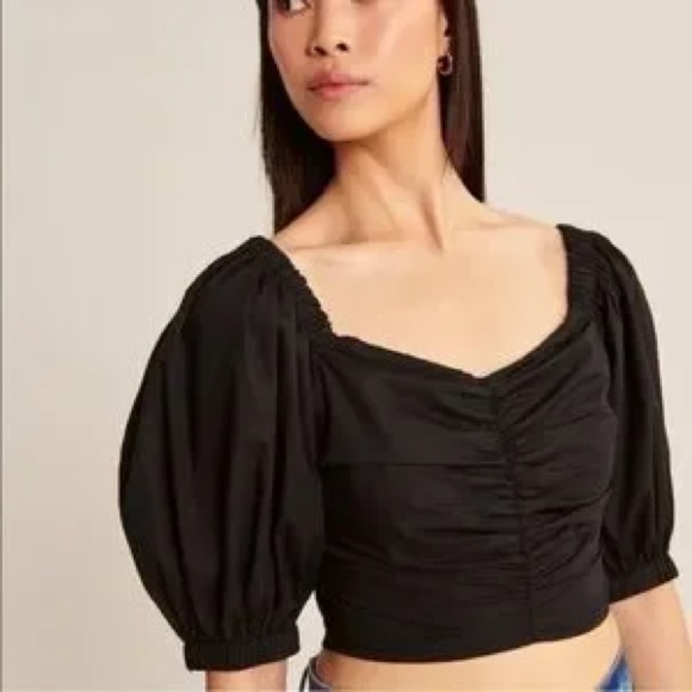 BNWT Black Ruched Puff Sleeve Crop Top Abercrombie & Fitch L